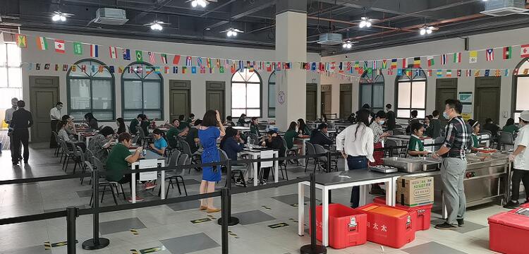 廣州市英倫外籍人員女子學(xué)校開餐圖