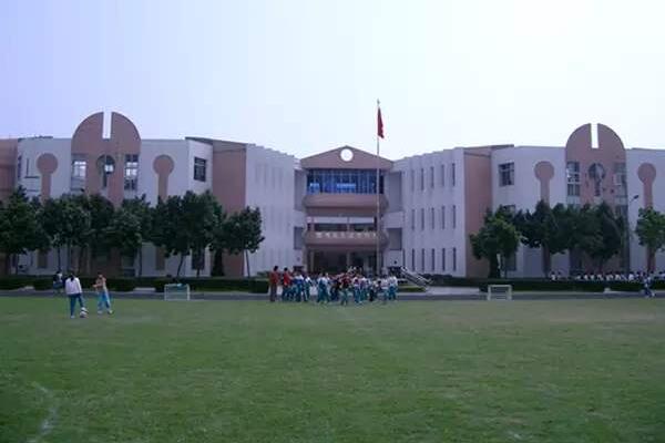 番禺區石樓鎮中心小學